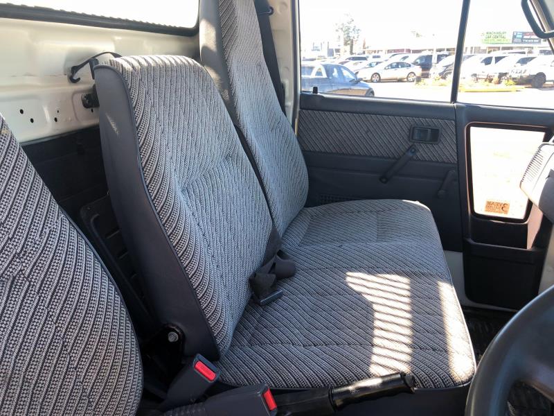 2000 DAIHATSU DELTA GVM 4450 MANUAL TRUCK