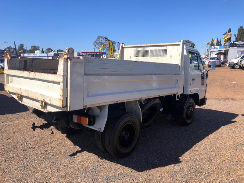 2000 DAIHATSU DELTA GVM 4450 MANUAL TRUCK