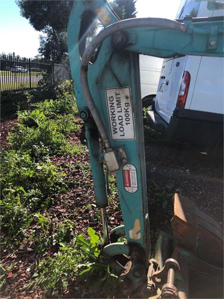 MINI EXCAVATOR 1140KG MACHINERY