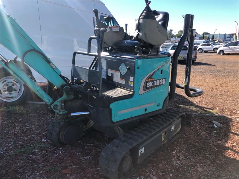 MINI EXCAVATOR 1140KG MACHINERY
