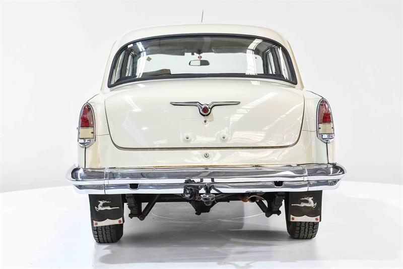 1968 GAZ VOLGA MANUAL SEDAN