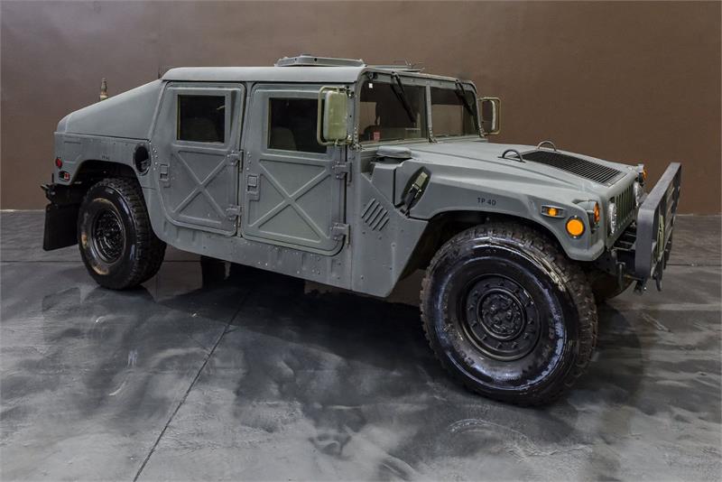1992 HUMMER H1 (AM GENERAL HMMWV LIGHT ARMOURED CAR)