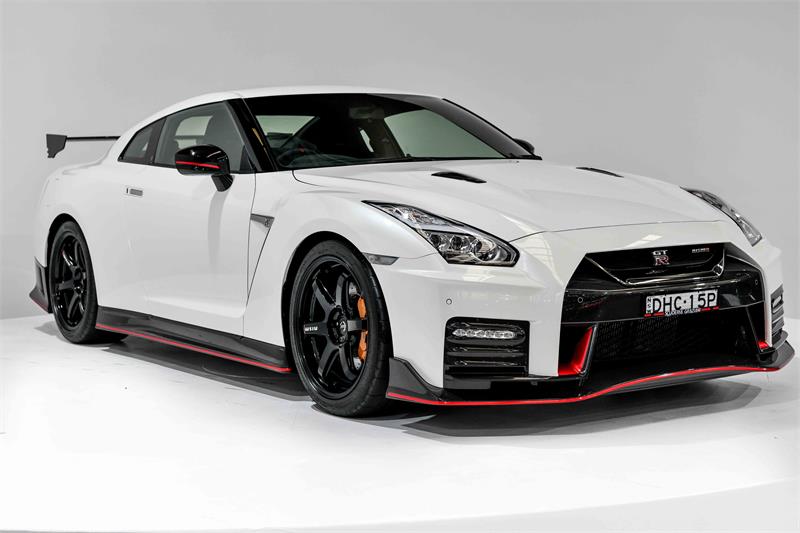 2017 NISSAN GT-R NISMO R35 MY17