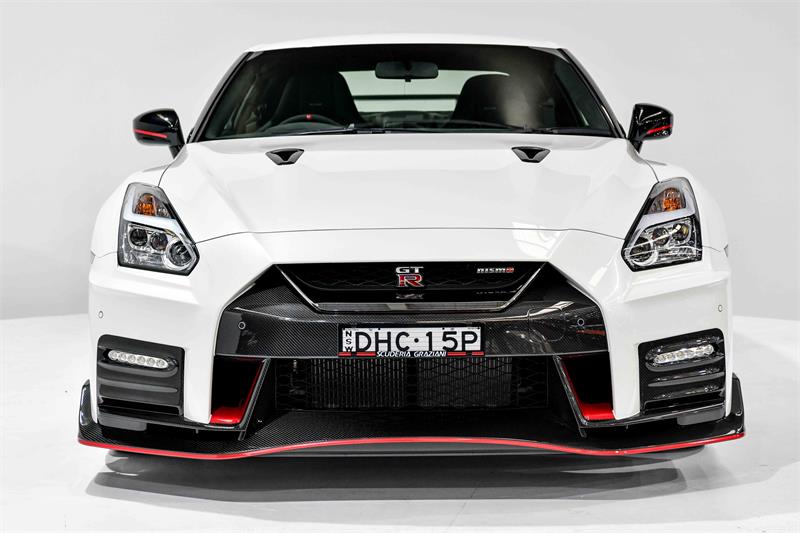 2017 NISSAN GT-R NISMO R35 MY17