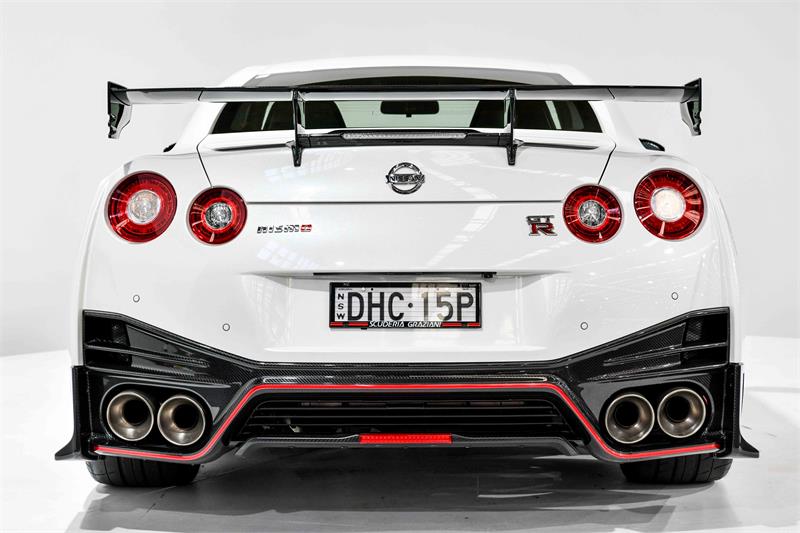 2017 NISSAN GT-R NISMO R35 MY17