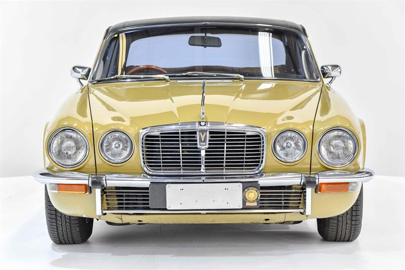 1976 JAGUAR XJ5.3 SERIES II AUTOMATIC COUPE