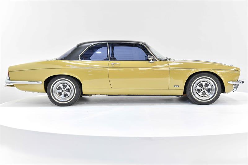1976 JAGUAR XJ5.3 SERIES II AUTOMATIC COUPE
