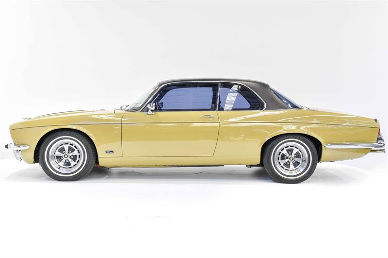 1976 JAGUAR XJ5.3 SERIES II AUTOMATIC COUPE