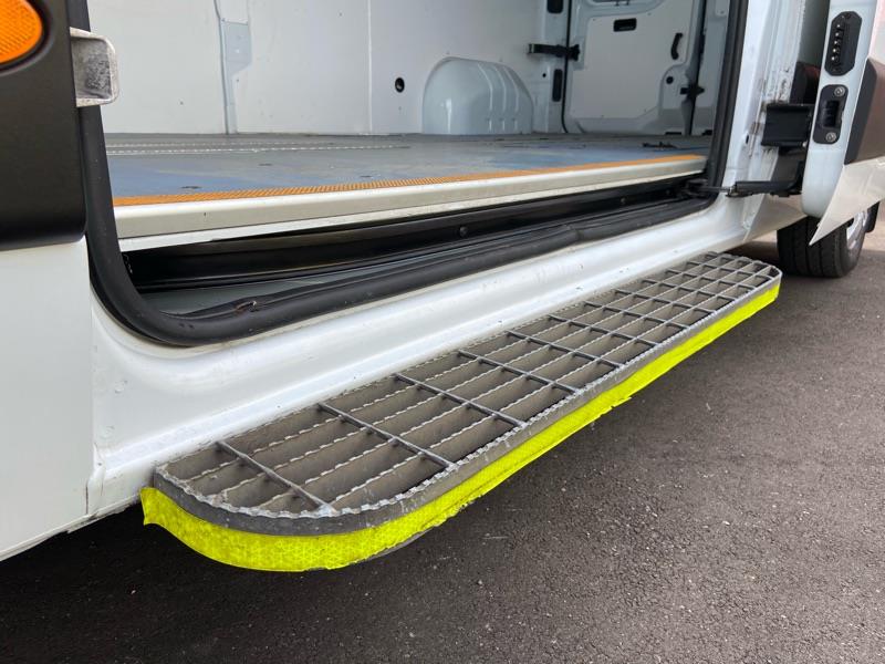 2015 RENAULT MASTER X62 WINDOW VAN MID ROOF LWB 5DR AMT 6SP 2.3DTT L3H SPORTS AUTOMATIC SINGLE CLUTCH VAN
