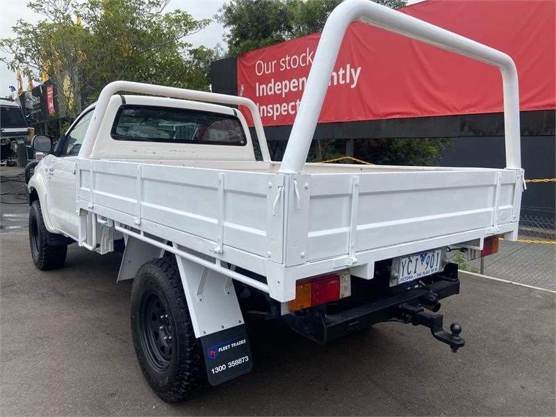 2010 TOYOTA HILUX 4 X 4 SR 2DR MAN 5SP 3.0DT SINGLE CABCAB CHASSIS