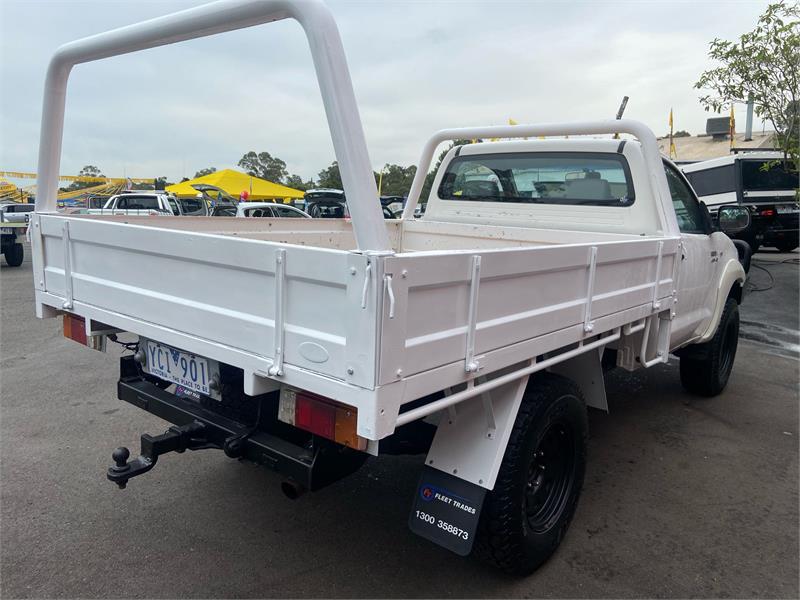 2010 TOYOTA HILUX 4 X 4 SR 2DR MAN 5SP 3.0DT SINGLE CABCAB CHASSIS