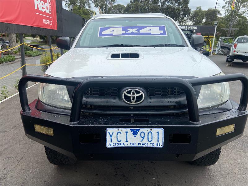 2010 TOYOTA HILUX 4 X 4 SR 2DR MAN 5SP 3.0DT SINGLE CABCAB CHASSIS