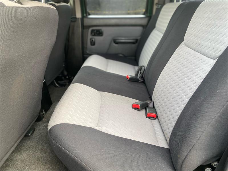 2008 NISSAN NAVARA D22 ST-R 4X4 2.5DT DUAL CAB 4DR 5SP MANUAL UTILITY