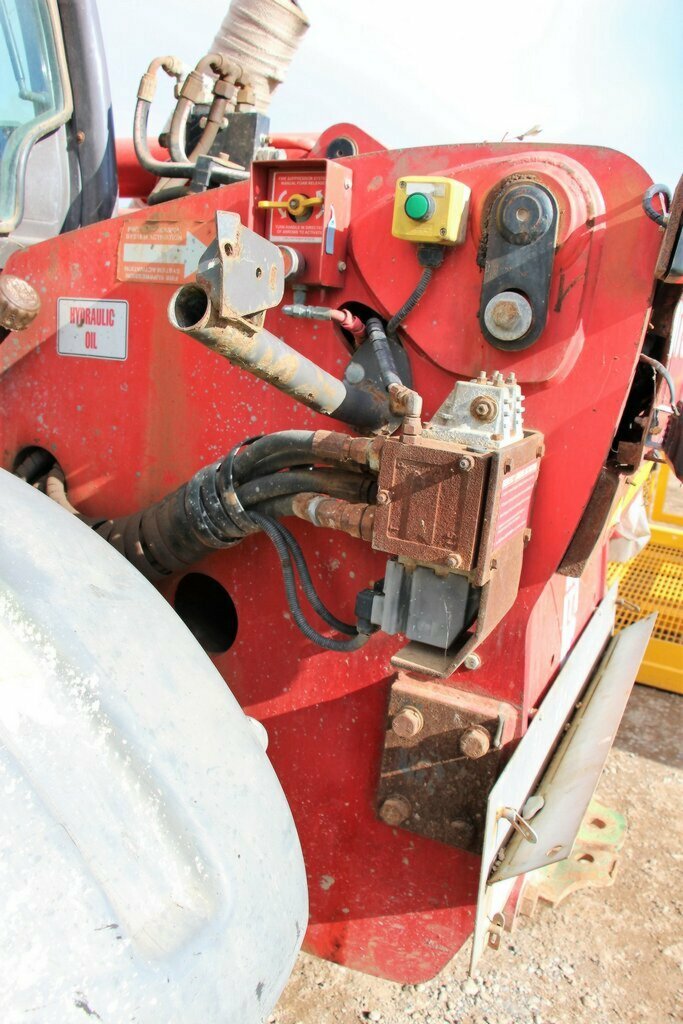 2011 MANITOU MT1030ST