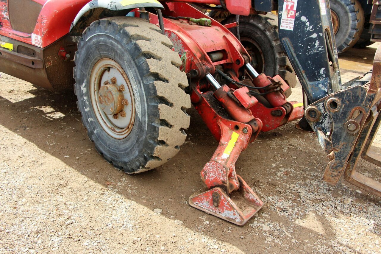 2011 MANITOU MT1030ST