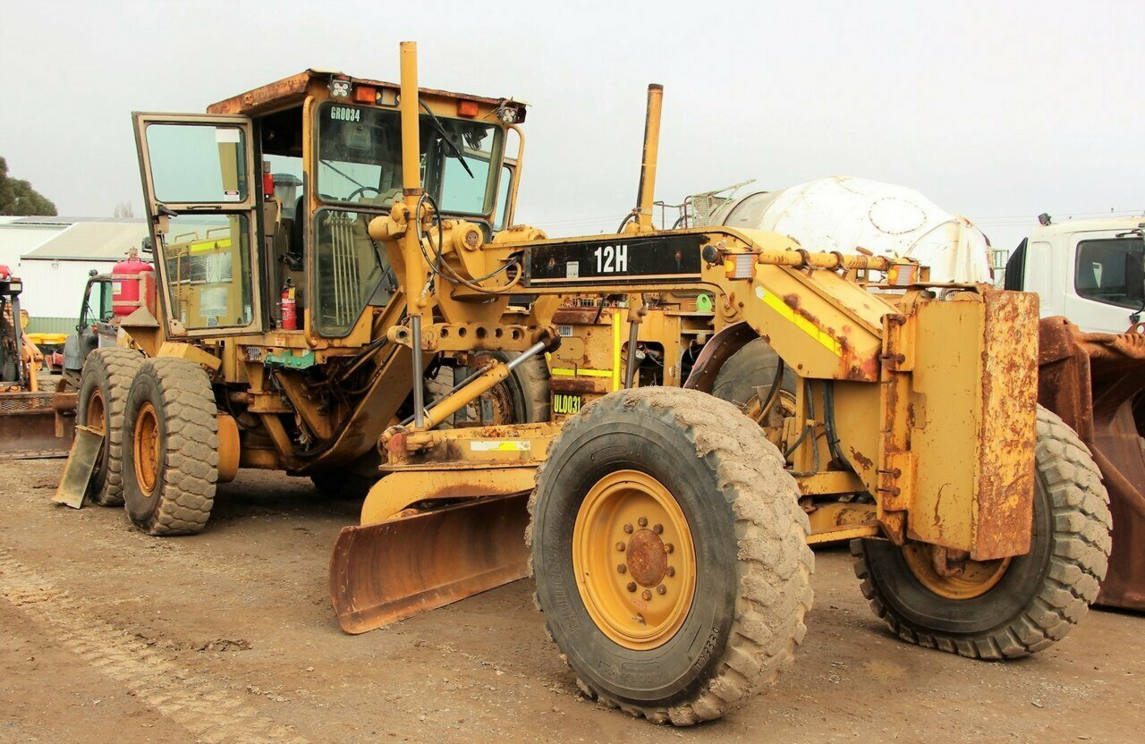 1998 CATERPILLAR 12H EXCAVATOR