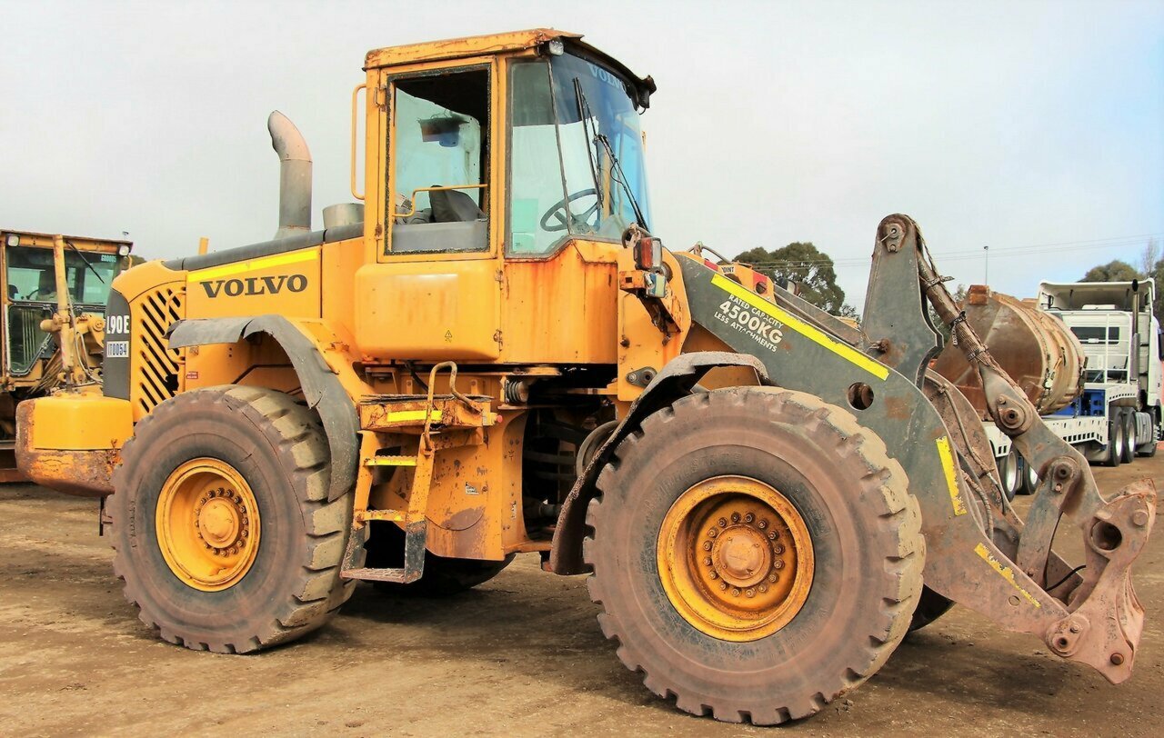 2006 VOLVO L90E