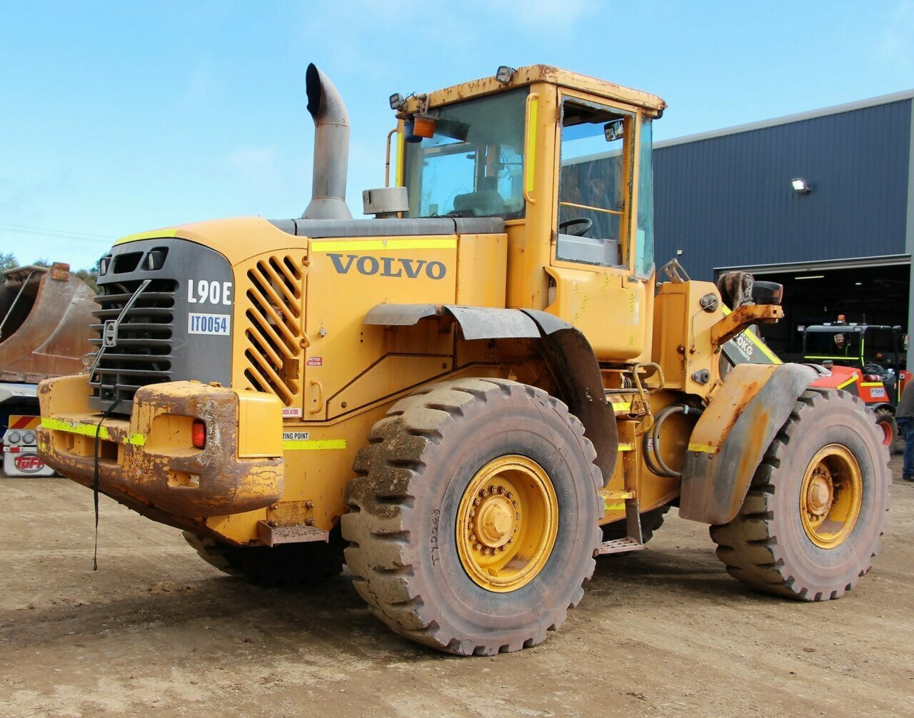 2006 VOLVO L90E
