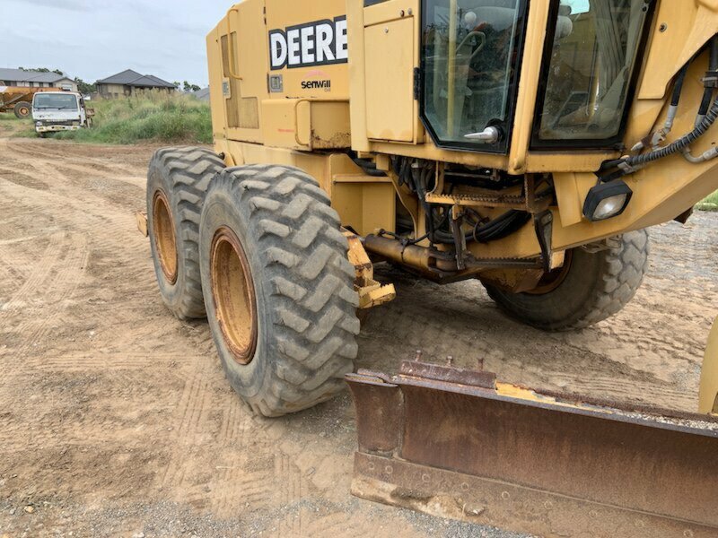 1999 JOHN DEERE 770CH MOTOR GRADER