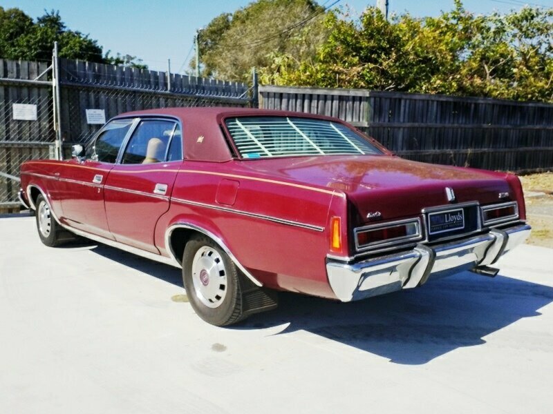 1979 FORD LTD AUTOMATIC 4-DOOR SEDAN