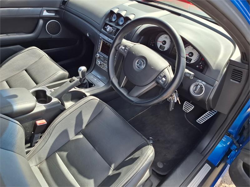 2010 HOLDEN SPECIAL VEHICLES CLUBSPORT E SERIES 2 R8 MANUAL SEDAN