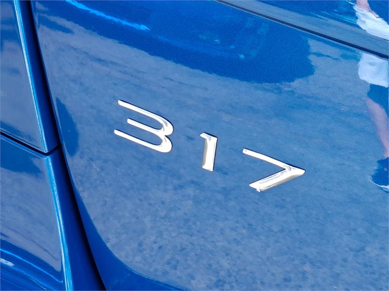 2010 HOLDEN SPECIAL VEHICLES CLUBSPORT E SERIES 2 R8 MANUAL SEDAN