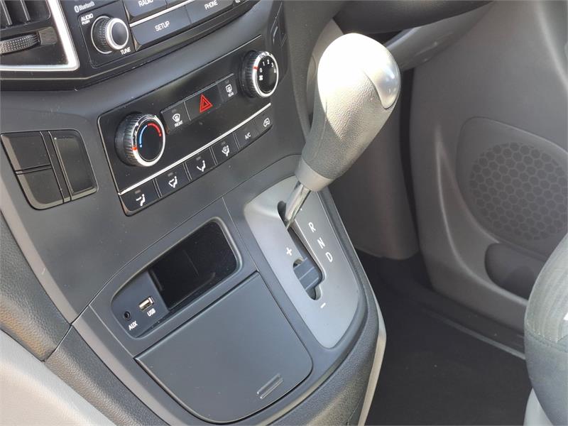 2017 HYUNDAI ILOAD TQ3-V SERIES II AUTOMATIC VAN