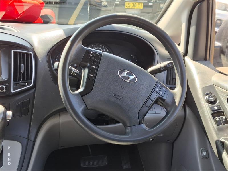 2017 HYUNDAI ILOAD TQ3-V SERIES II AUTOMATIC VAN