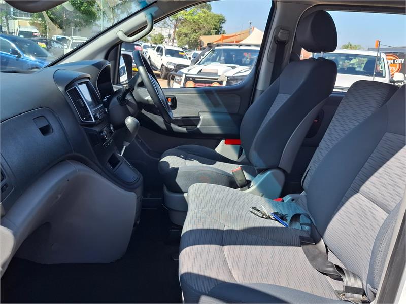 2017 HYUNDAI ILOAD TQ3-V SERIES II AUTOMATIC VAN