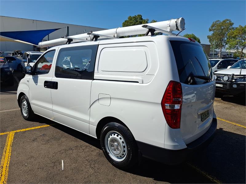 2017 HYUNDAI ILOAD TQ3-V SERIES II AUTOMATIC VAN