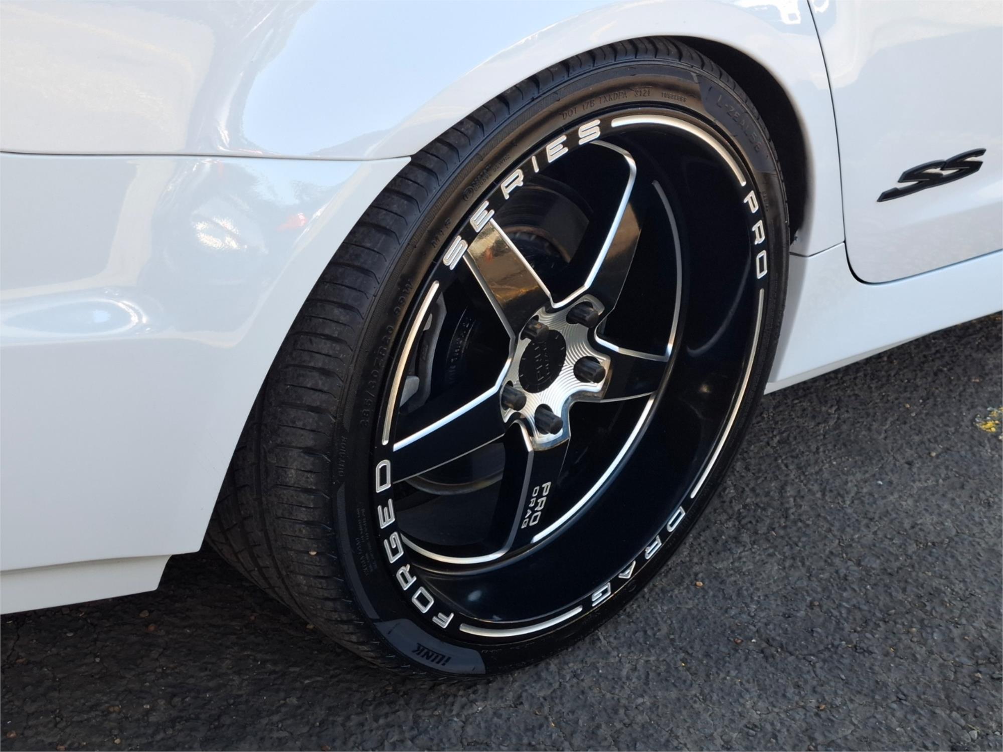 2014 HOLDEN COMMODORE VF SS V MANUAL SEDAN