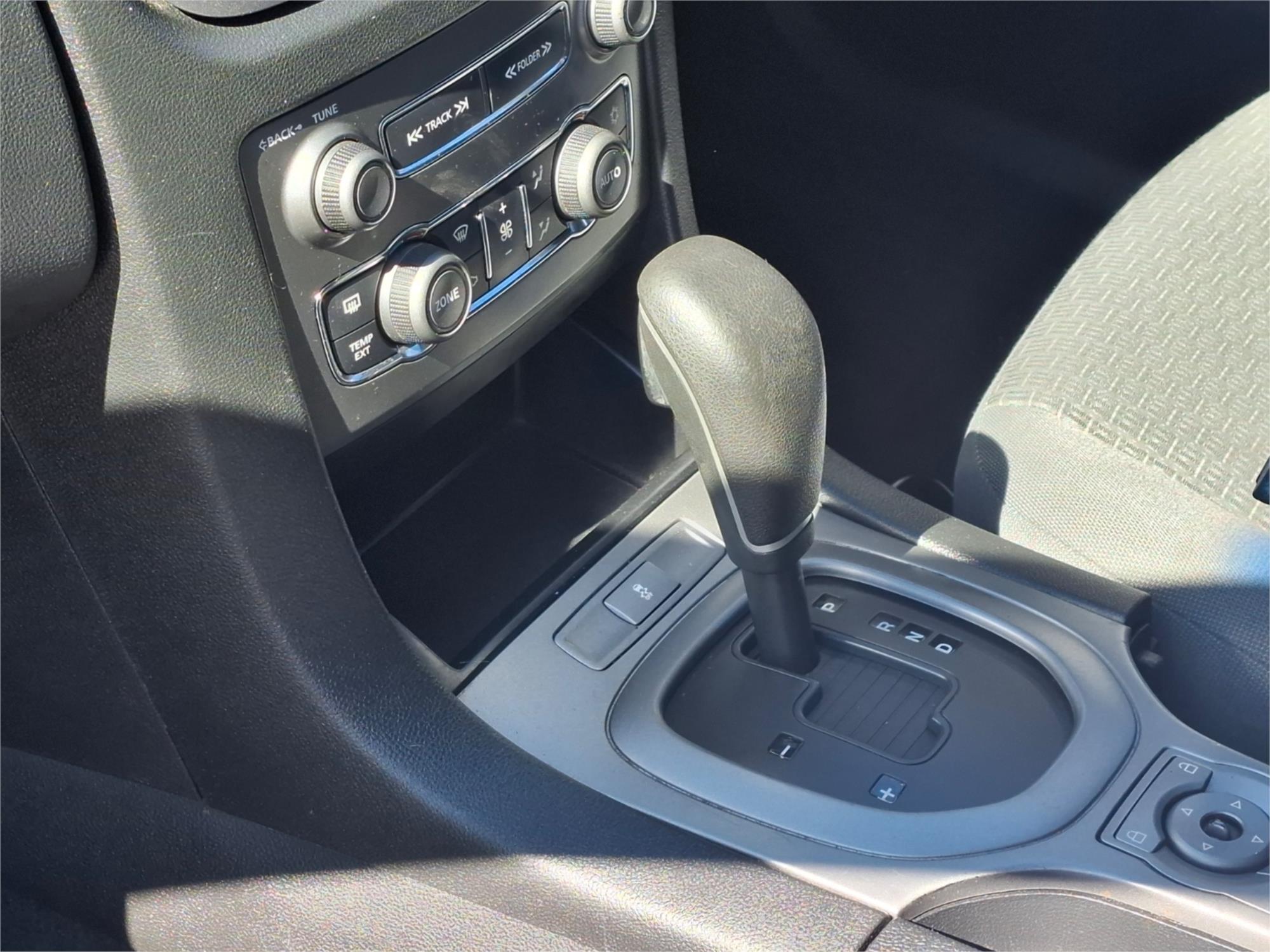 2012 HOLDEN COMMODORE VE II MY12 OMEGA 6 SP AUTOMATIC 4D SEDAN