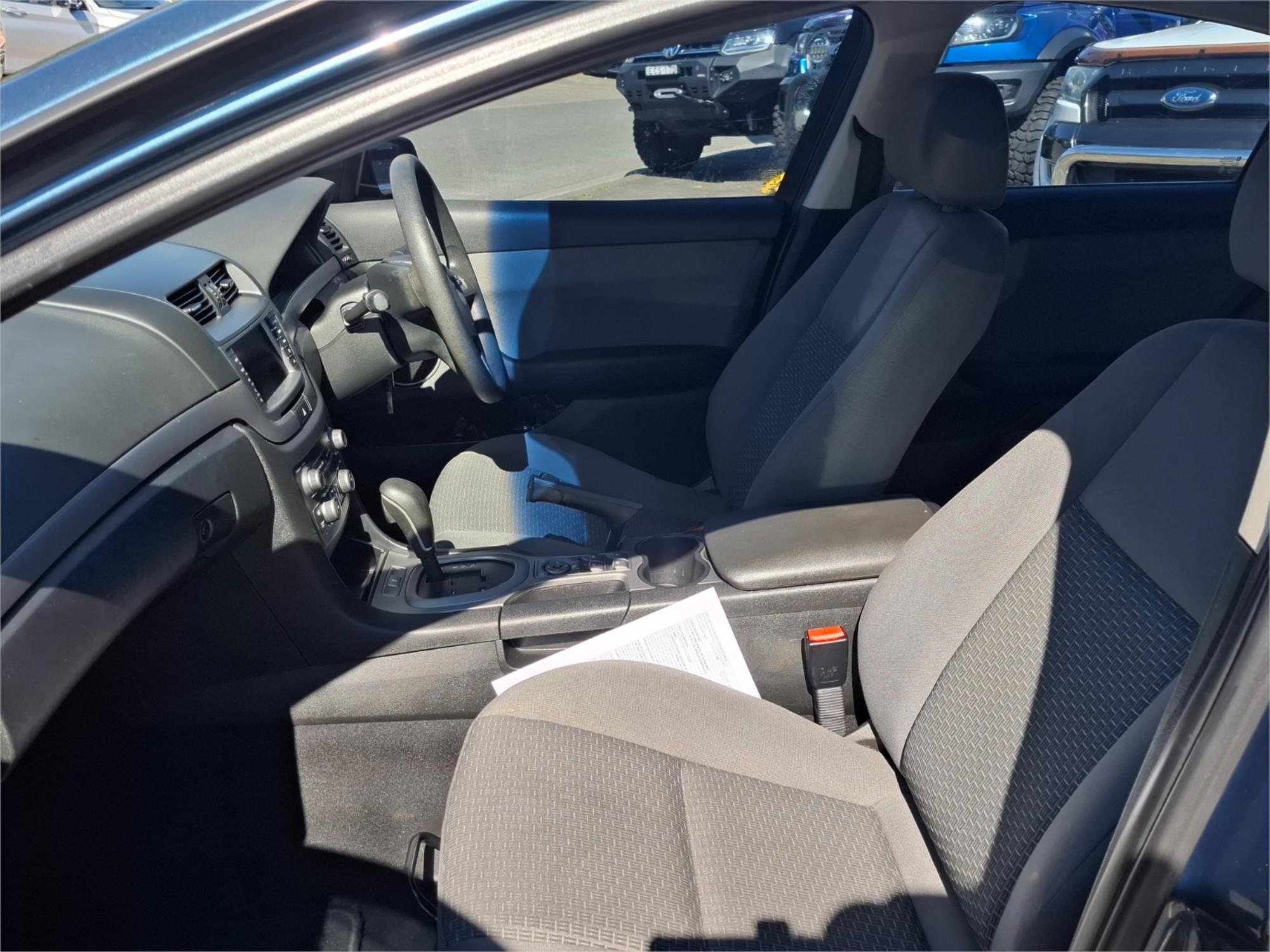 2012 HOLDEN COMMODORE VE II MY12 OMEGA 6 SP AUTOMATIC 4D SEDAN