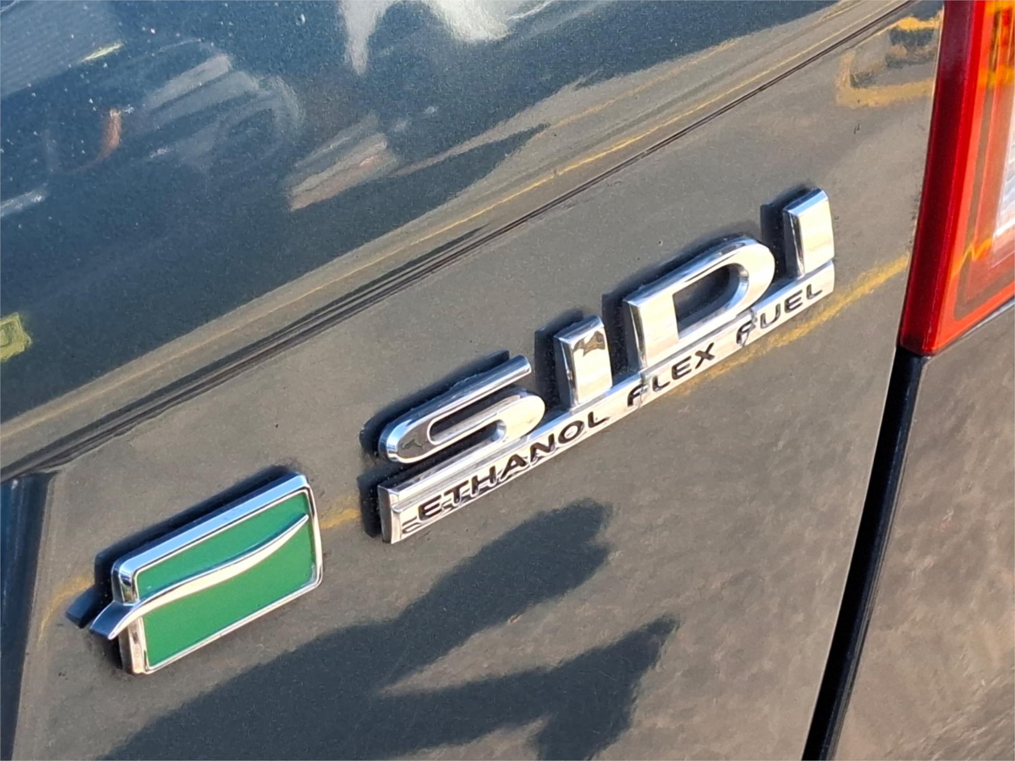 2012 HOLDEN COMMODORE VE II MY12 OMEGA 6 SP AUTOMATIC 4D SEDAN