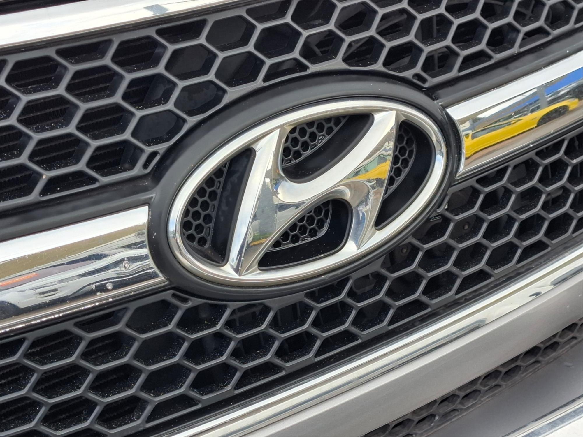 2010 HYUNDAI IMAX TQ-W MANUAL WAGON
