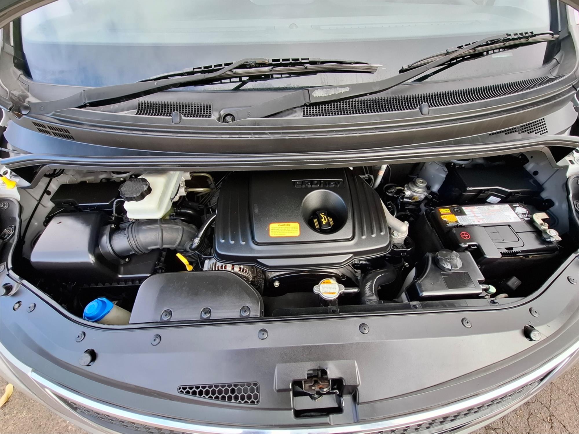 2010 HYUNDAI IMAX TQ-W MANUAL WAGON