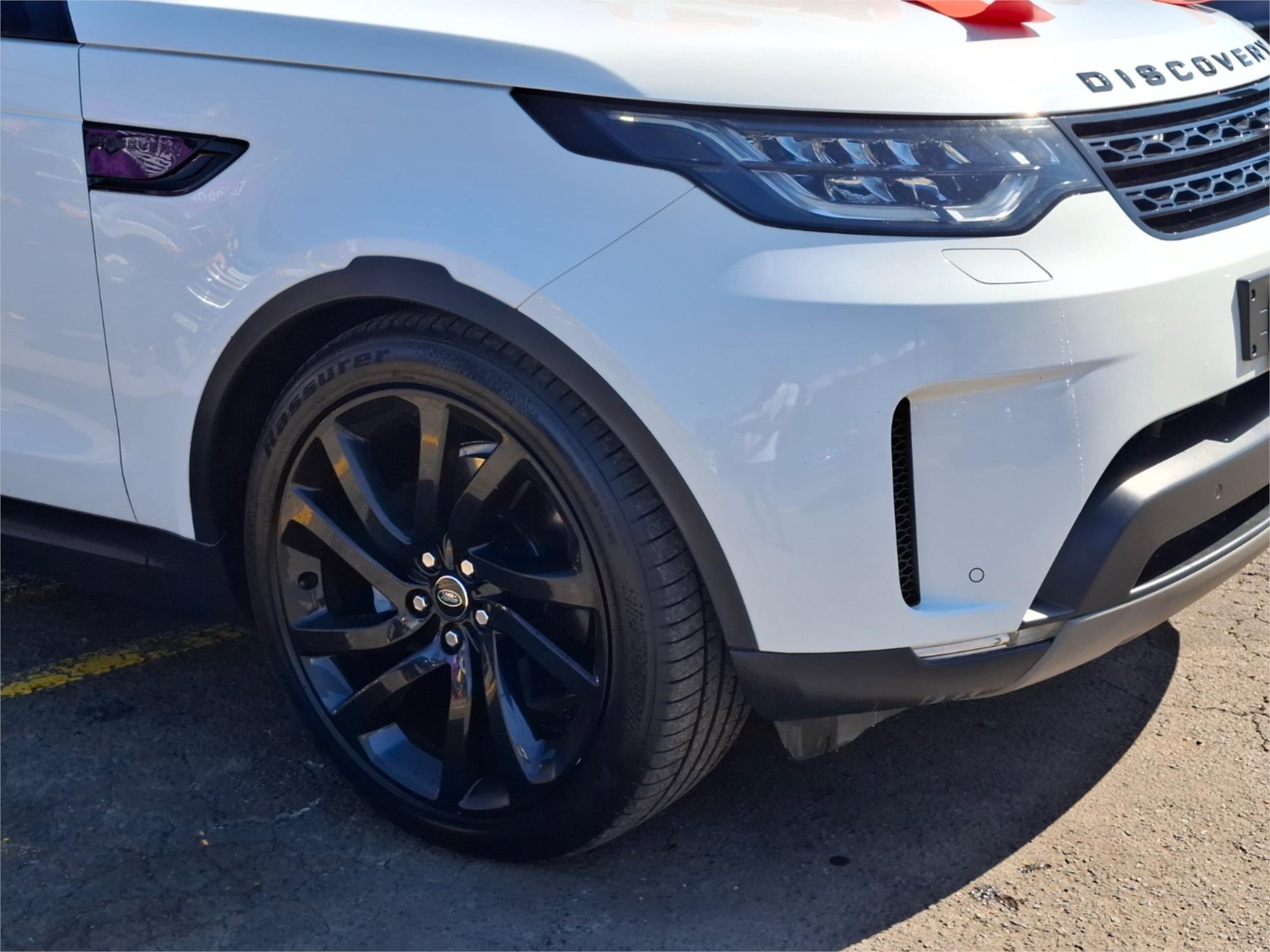 2017 LAND ROVER DISCOVERY MY18 TD6 HSE (190kW) 8 SP AUTOMATIC 4D WAGON