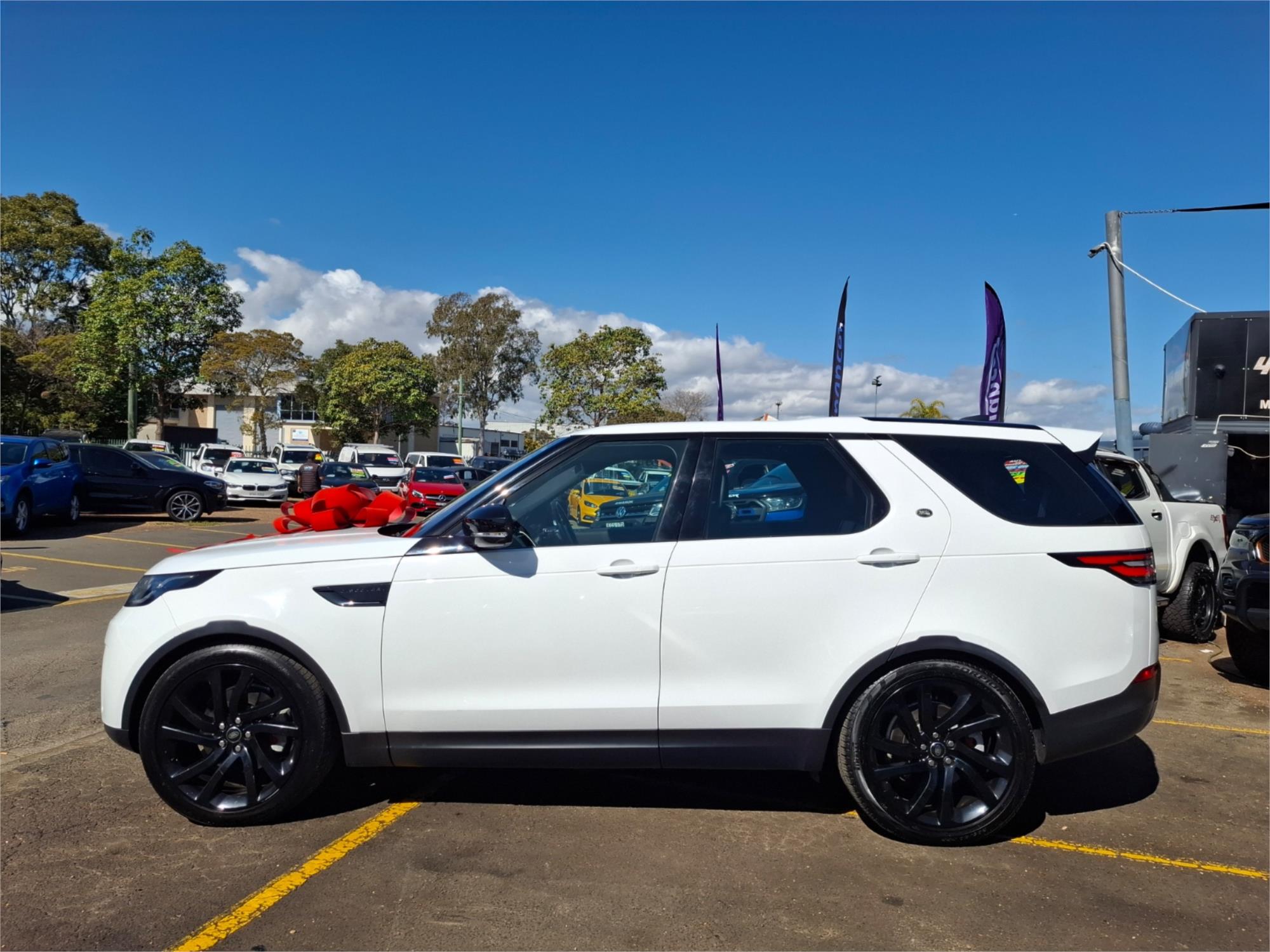 2017 LAND ROVER DISCOVERY MY18 TD6 HSE (190kW) 8 SP AUTOMATIC 4D WAGON