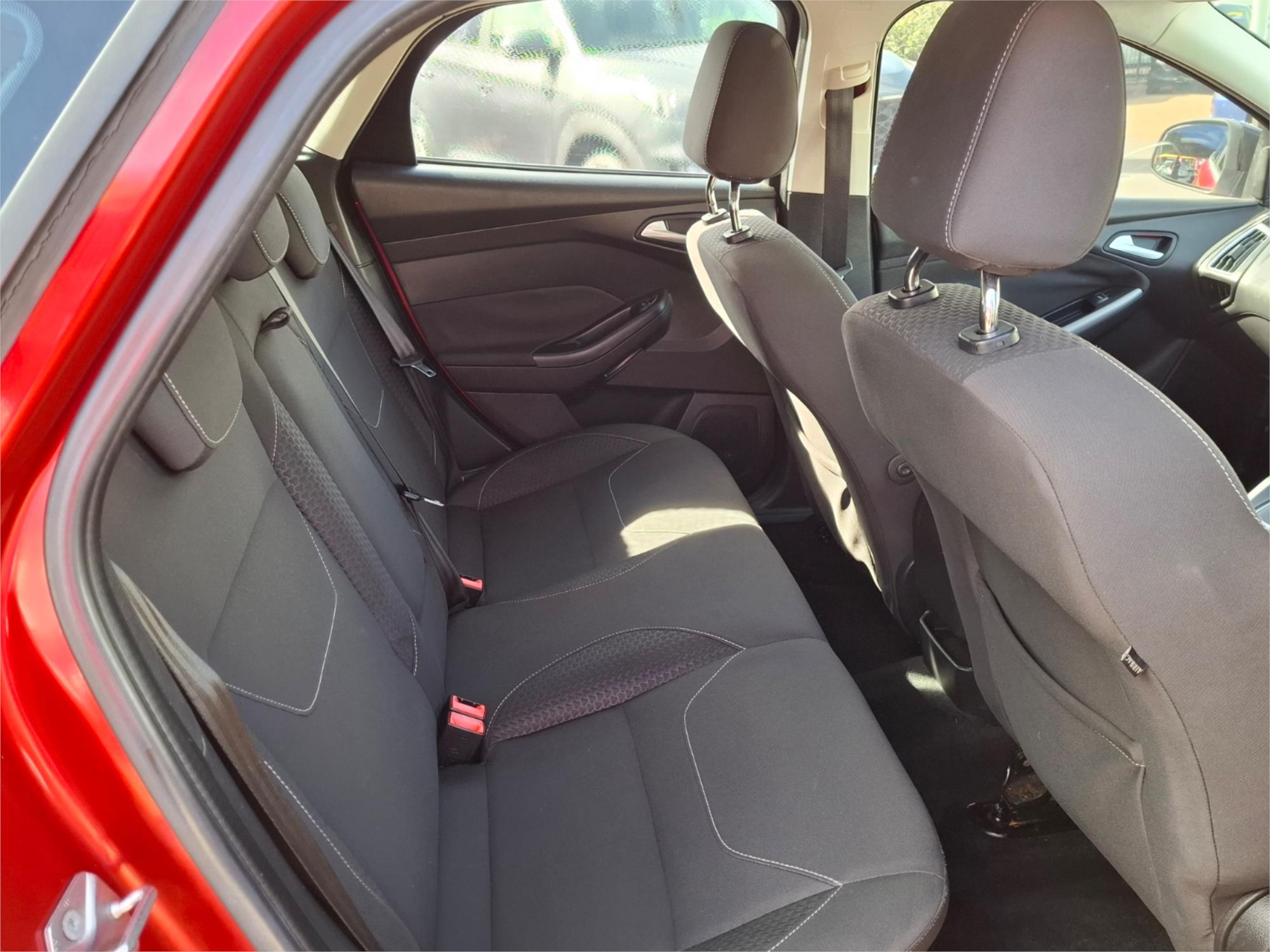 2015 FORD FOCUS LW MK2 MY14 SPORT 6 SP AUTOMATIC 5D HATCHBACK