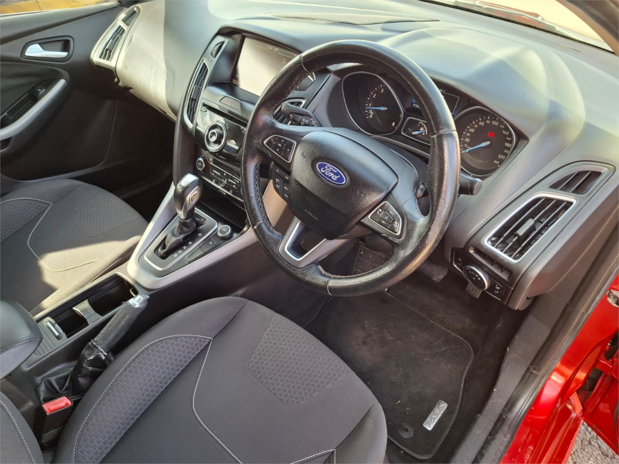 2015 FORD FOCUS LW MK2 MY14 SPORT 6 SP AUTOMATIC 5D HATCHBACK