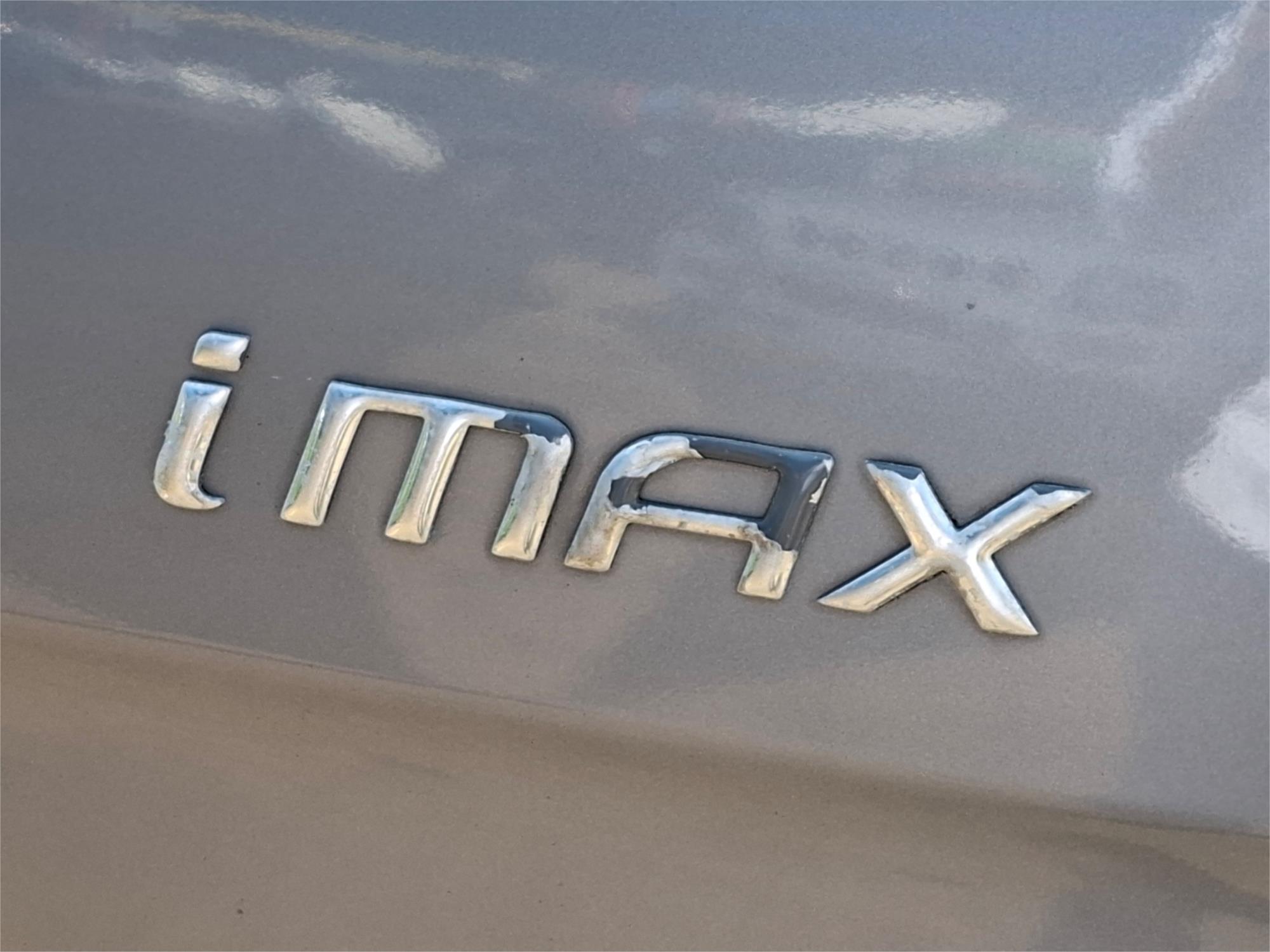 2010 HYUNDAI IMAX TQ-W 8ST 5DR MAN 5SP 781KG 2.5DT WAGON