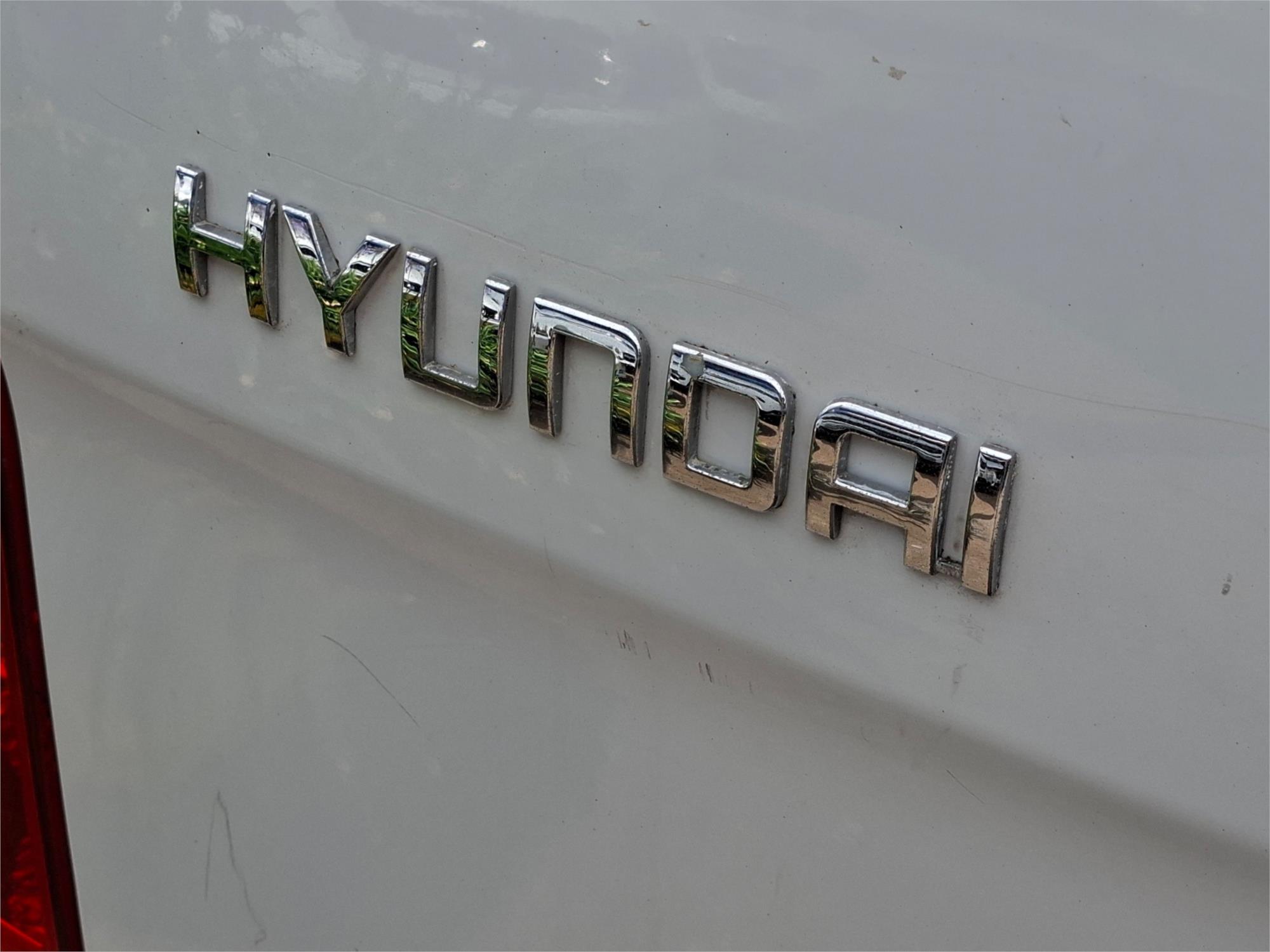 2010 HYUNDAI ILOAD TQ-V VAN