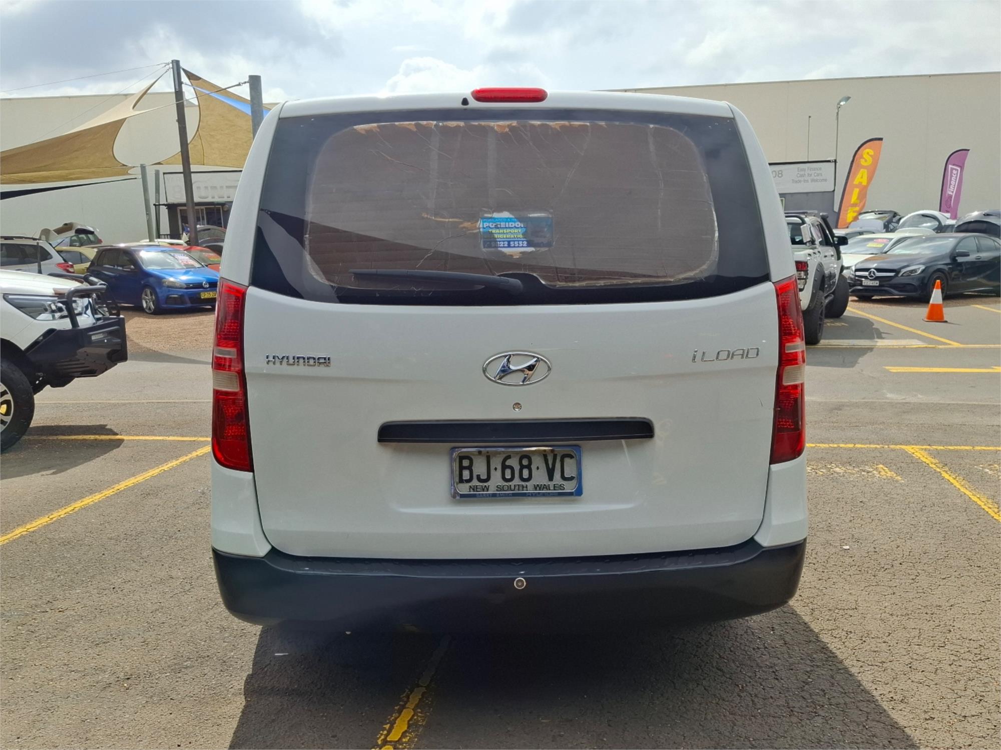 2010 HYUNDAI ILOAD TQ-V VAN