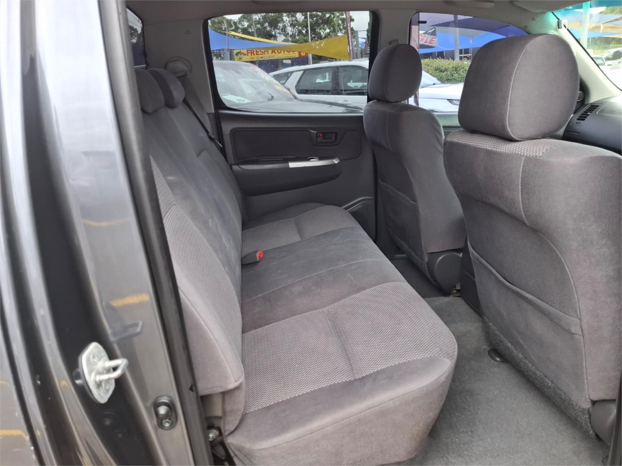 2012 TOYOTA HILUX KUN26R MY12 SR5 (4x4) 4 SP AUTOMATIC DUAL CAB P/UP