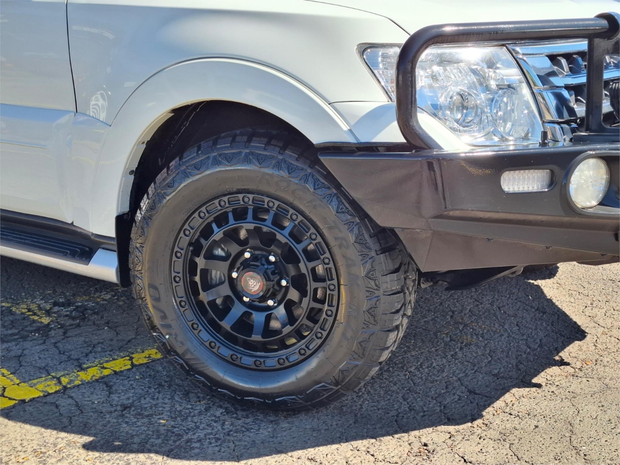 2021 MITSUBISHI PAJERO NX MY21 GLX (4x4) 7 SEAT 5 SP AUTO SPORTS MODE 4D WAGON