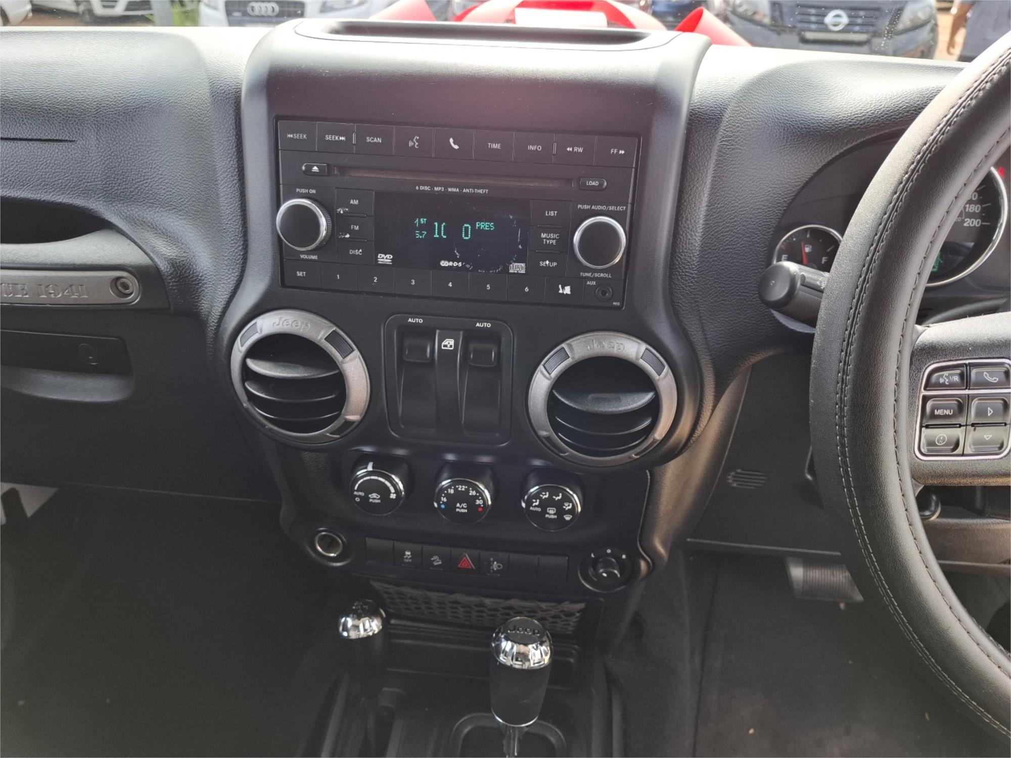 2013 JEEP WRANGLER JK MY13 SPORT (4x4) 5 SP AUTOMATIC 2D SOFTTOP