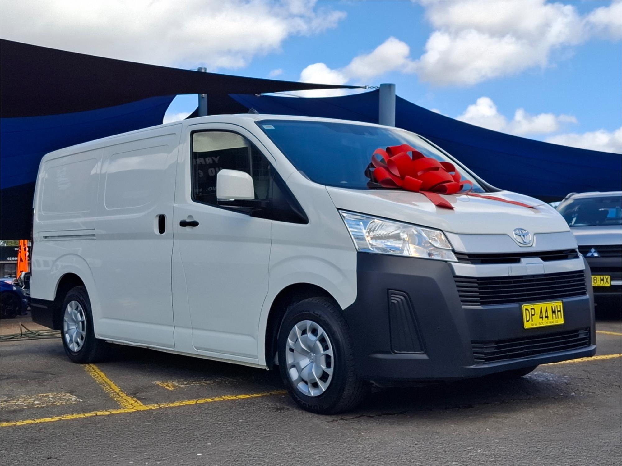 2020 TOYOTA HIACE GDH300R LWB GL PACK 6 SP AUTOMATIC 4D VAN