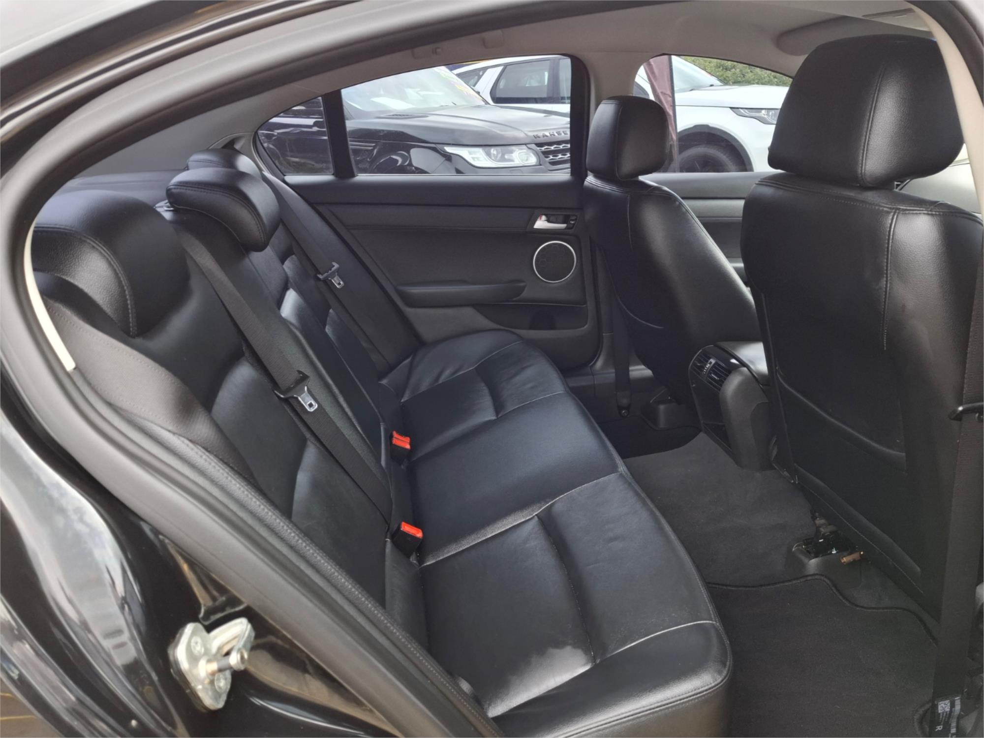 2010 HOLDEN BERLINA VE II INTERNATIONAL 6 SP AUTOMATIC 4D SEDAN