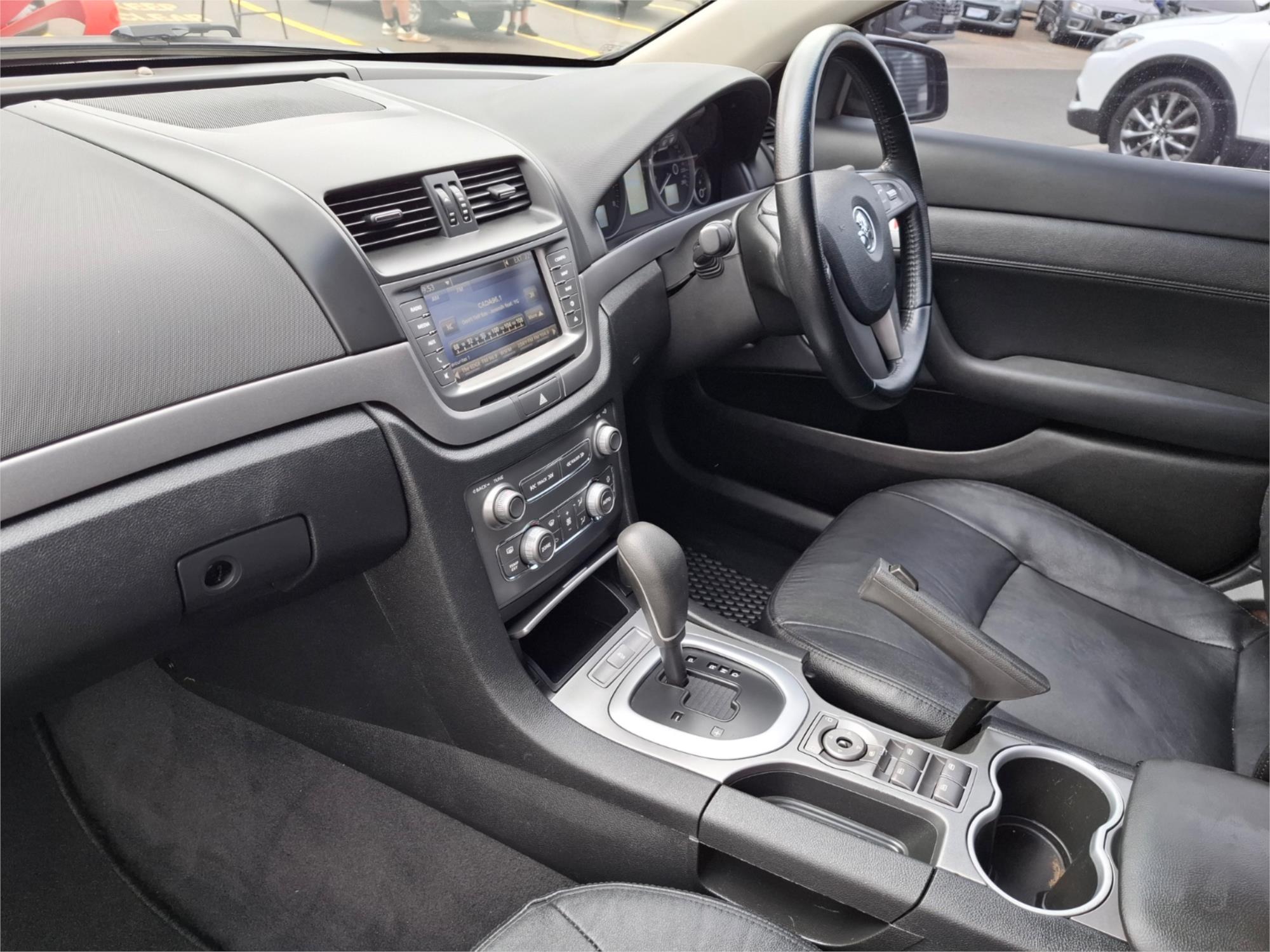 2010 HOLDEN BERLINA VE II INTERNATIONAL 6 SP AUTOMATIC 4D SEDAN
