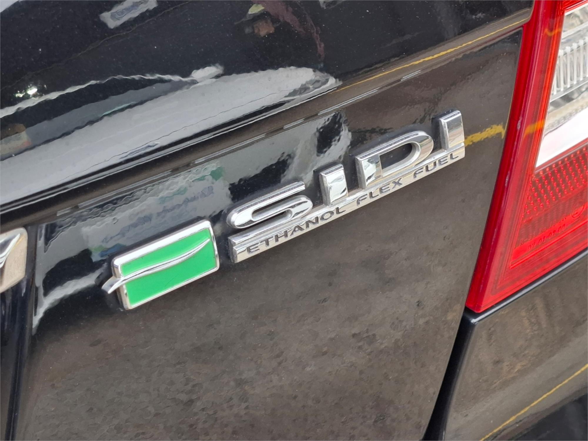2010 HOLDEN BERLINA VE II INTERNATIONAL 6 SP AUTOMATIC 4D SEDAN